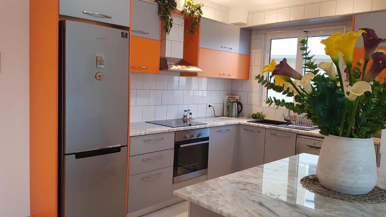 Saranda Sea View Apartment Esterno foto